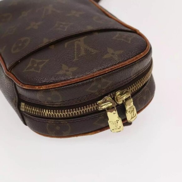 LOUIS VUITTON Monogram Pochette Gange Shoulder Bag - Picture 9 of 16